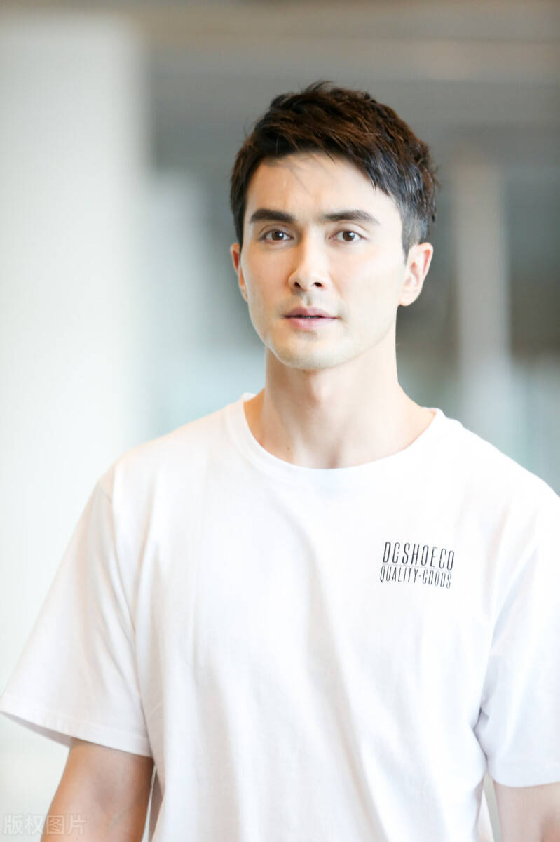 艺人刚走红就解除合约,杨幂公司又出"白眼狼"?