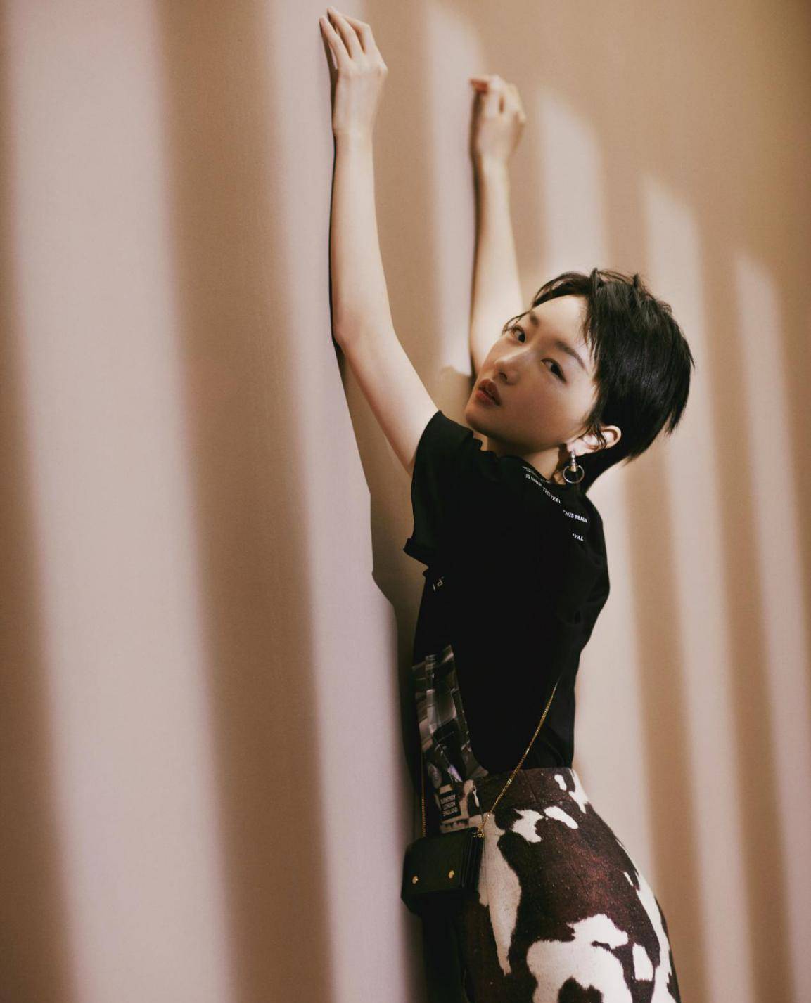 凹造型照片 d33bac7441444b1f8b016f2ab0894663.jpeg