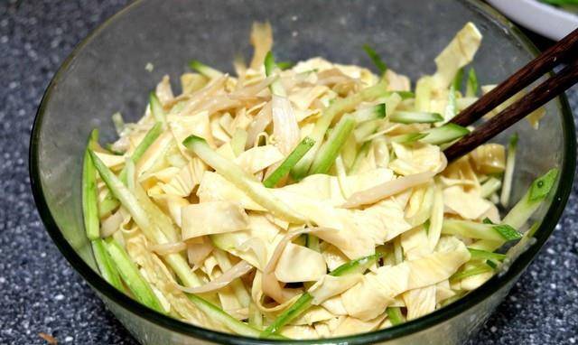 怎样快速泡发干豆皮 335d136f9beb4a2cb505f236b995a152.jpeg