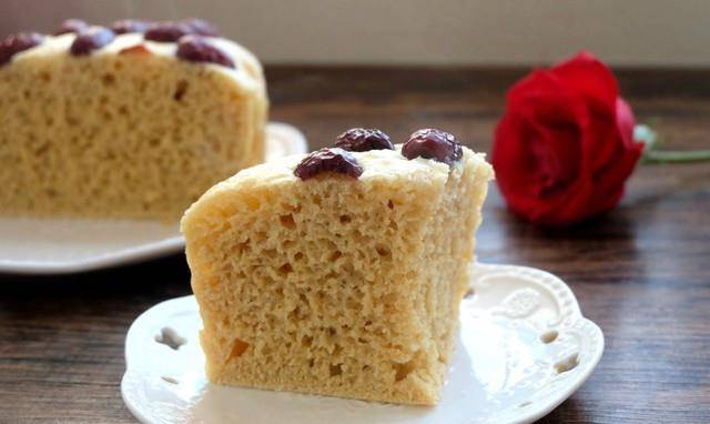 做发糕用的是什么酵母 8346bc6b1ef4427695b970bd9364356e.jpeg