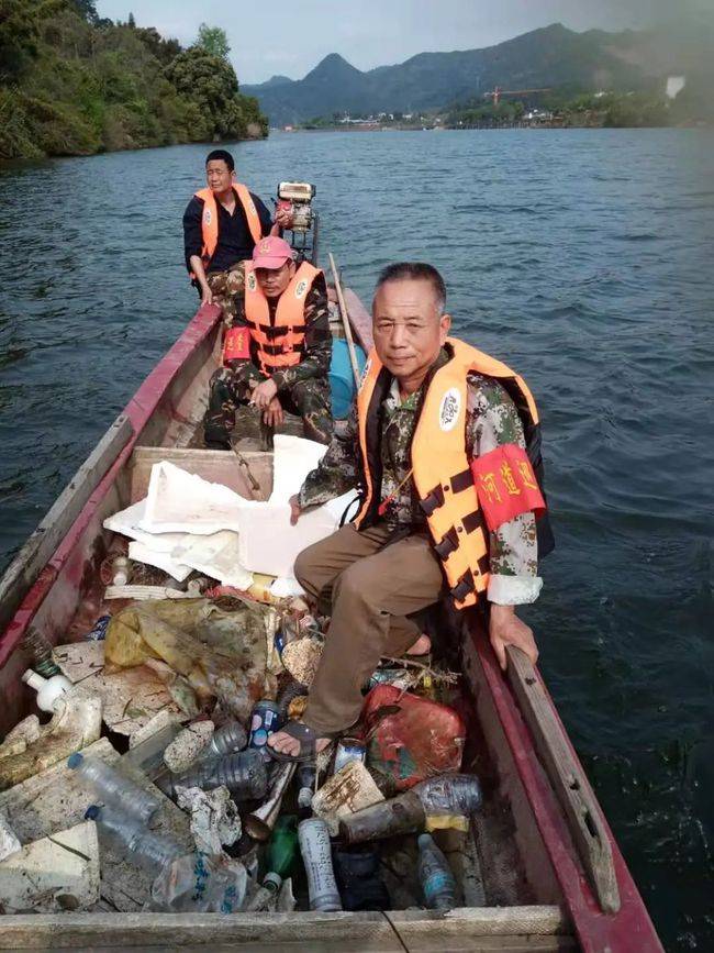 清理河道垃圾范文赞！改进生态水域处境将笑发展河流整理整顿专项行径(10)