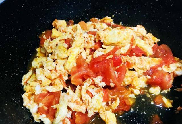 做什么菜好吃又简单小孩子 e370318541ce410fb2840f8368de61ae.jpeg