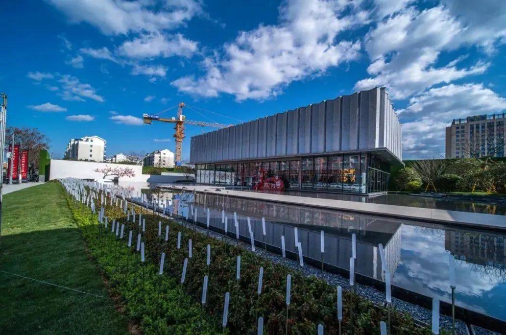 梁城time在春光明媚的日子里步履不停砥砺前行