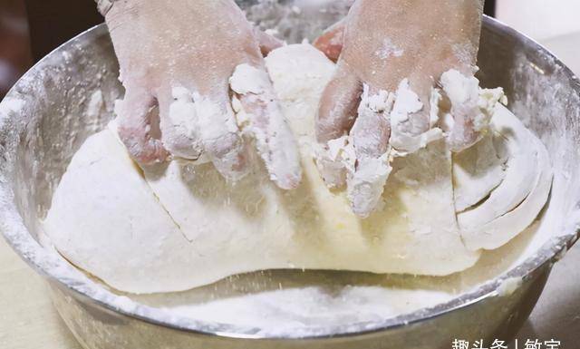 冬天怎么发面的技巧 37a6d2f7478a45568d3db18c7f82d195.jpeg