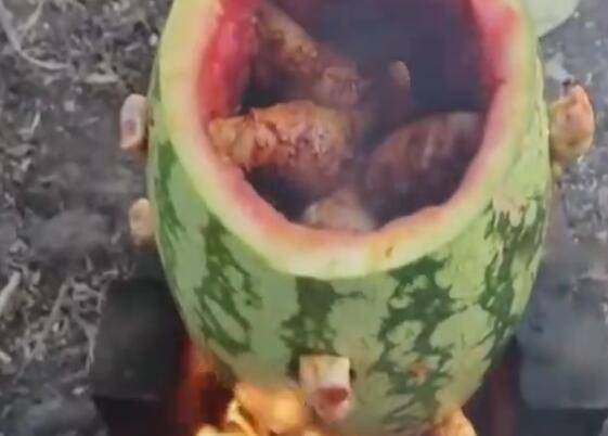 西瓜怎么分辨里面坏了 b01e6cf1c6eb4e1ab945d0b150aa9acb.jpeg