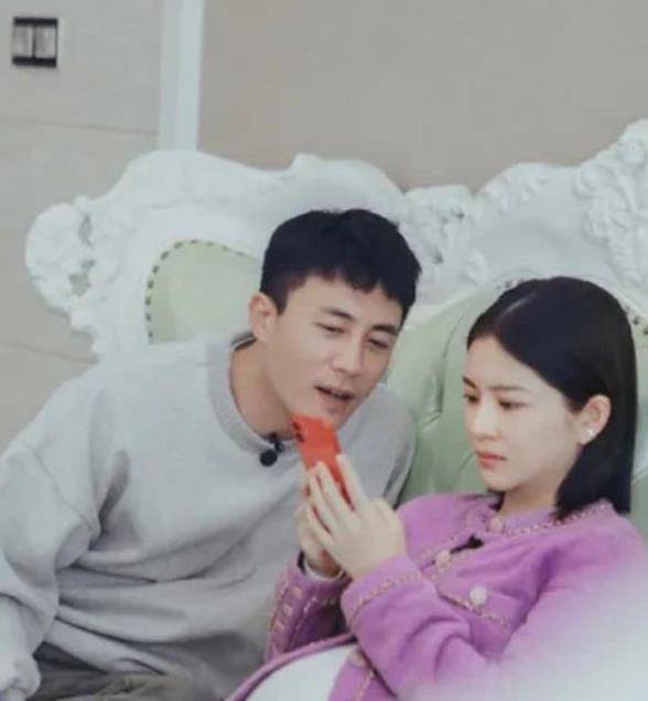 别再说王灿长相普通了,那是你没见过她"旧照",还是杜淳高攀了