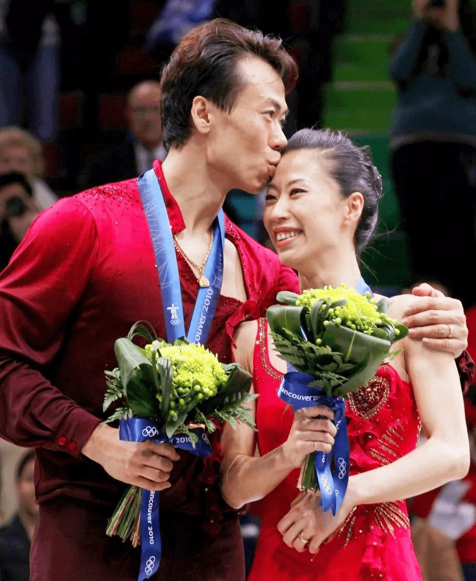 原创申雪赵宏博爱情故事比运动生涯更精彩让人羡慕的一对神仙眷侣