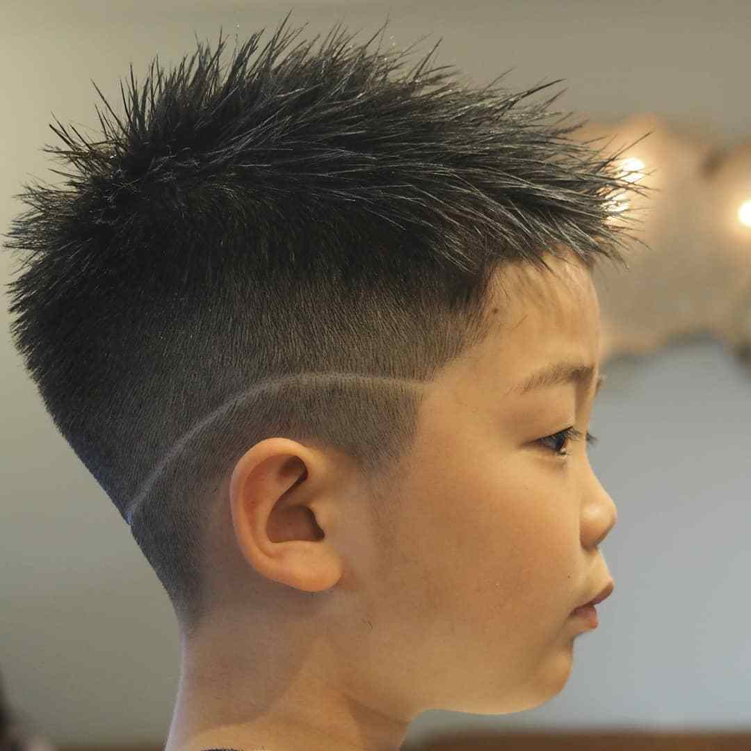 2021年儿童男孩发型图片