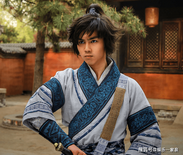 这部剧被"禁"4年,女主竟是《山海情》里她,男主今却混成配角