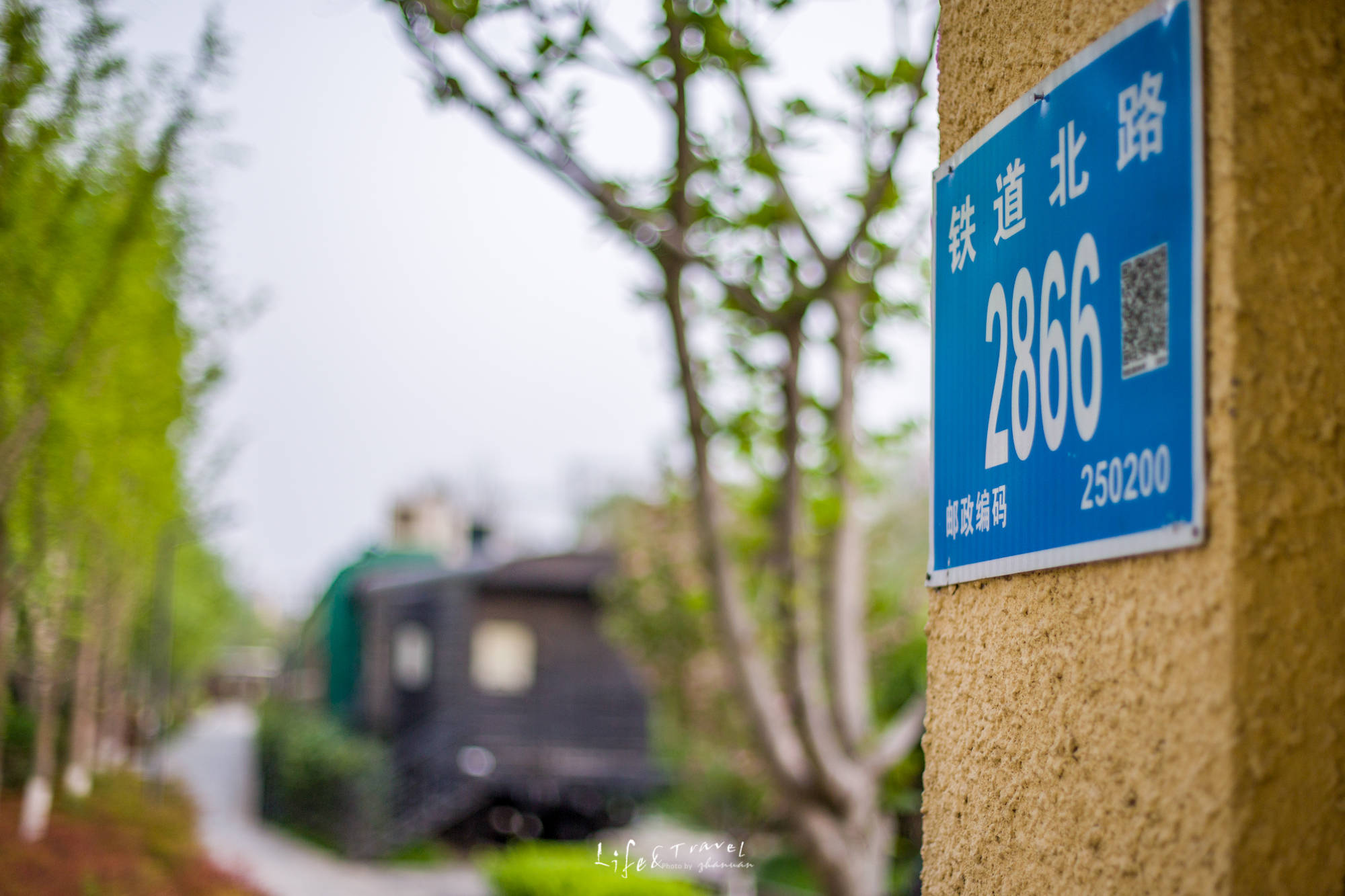 济南一老火车站改建的公园，多年后成拍照打卡地，绿皮火车很带感