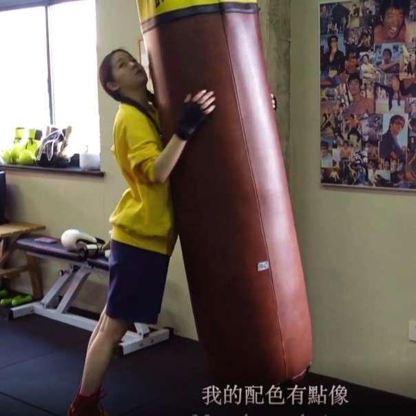 被粉丝吐槽胖了,欧阳娜娜开始运动减肥,娜比真心不易