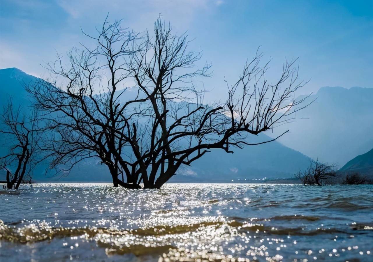 藏匿在凉山的大美湖泊——冕宁冶勒湖