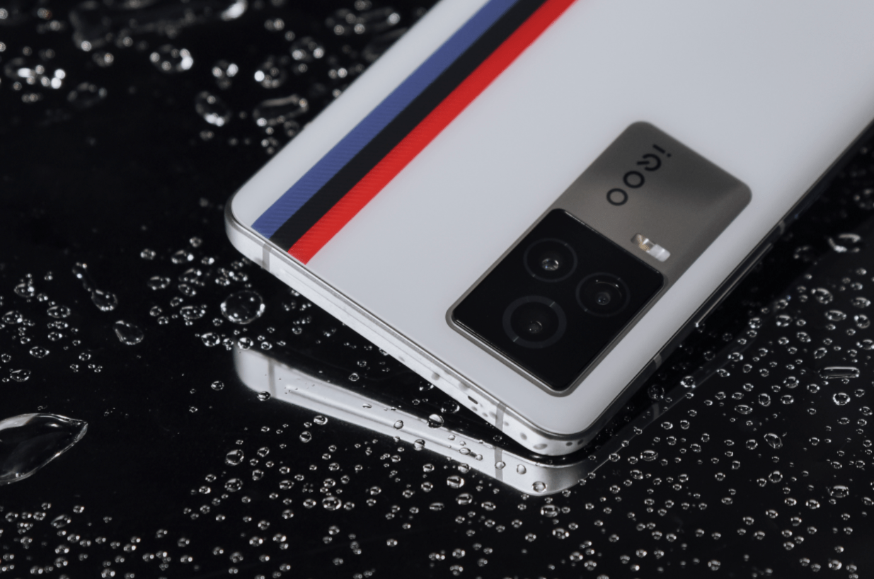 狂喜|岳云鹏狂喜？iQOO 7新版本8G+256G登场，只需多花一百元