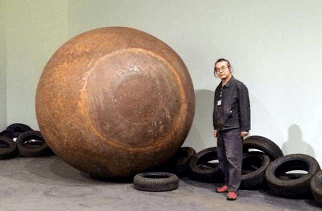 100公斤的铁球丢到10000米深的马里亚纳海沟结果会如何