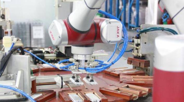 协作机器人图片 edea61b985ff417e8a2caca287b6506e.jpeg