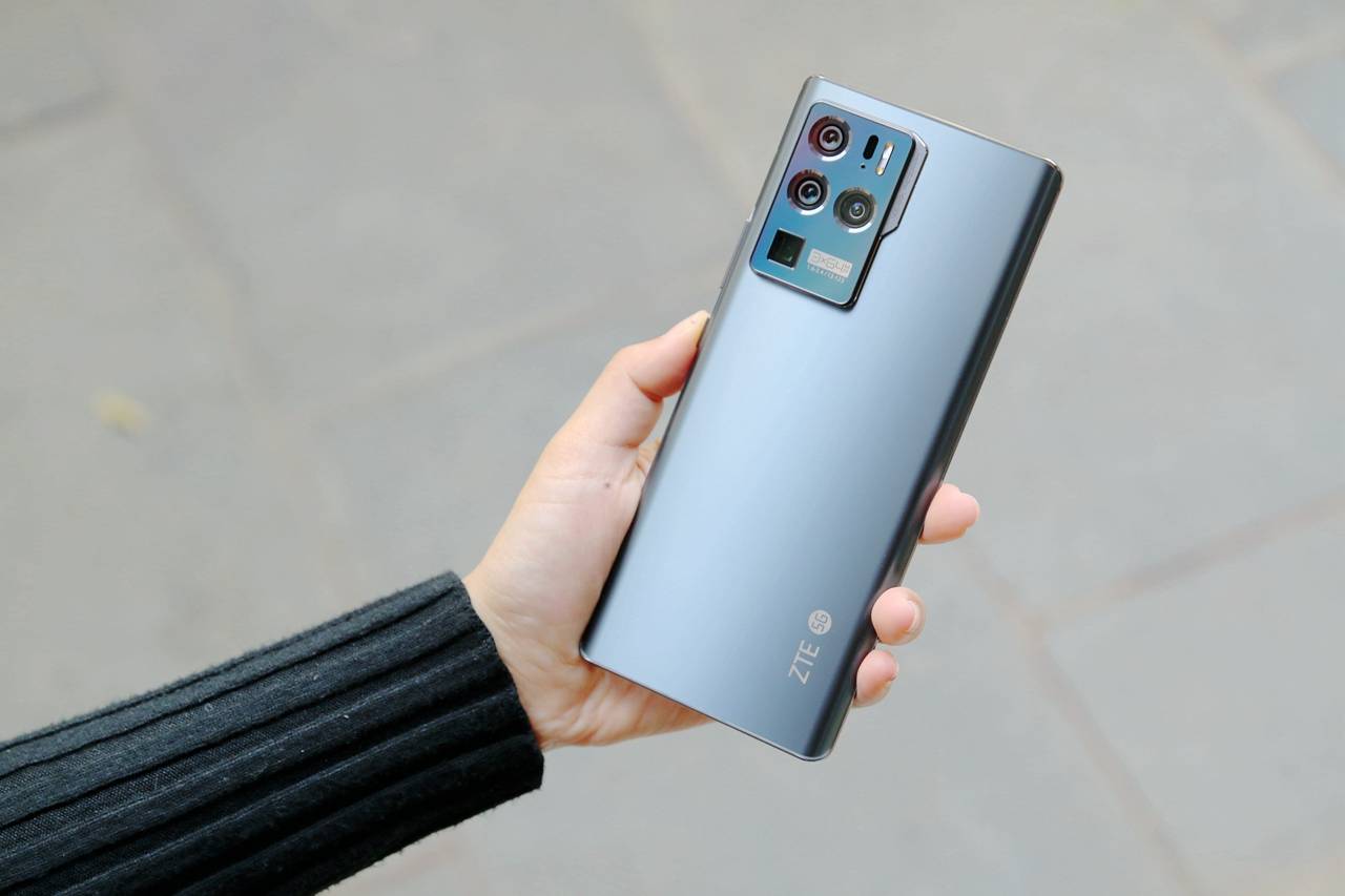 6400万三主摄加持中兴a30ultra到底立不立得住