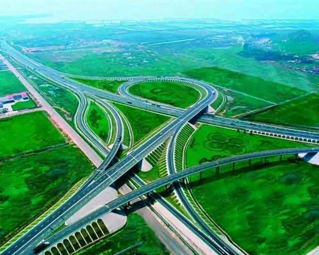 四川在建的一条高速，长109公里，投资155.39亿，预计2021年开通