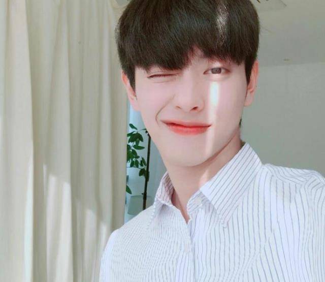 校草排名_鲁能巴蜀校草排名