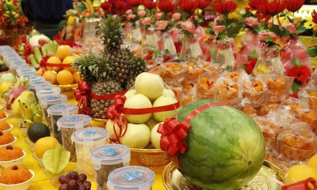 看看正确供佛,供桌的规矩!_供养