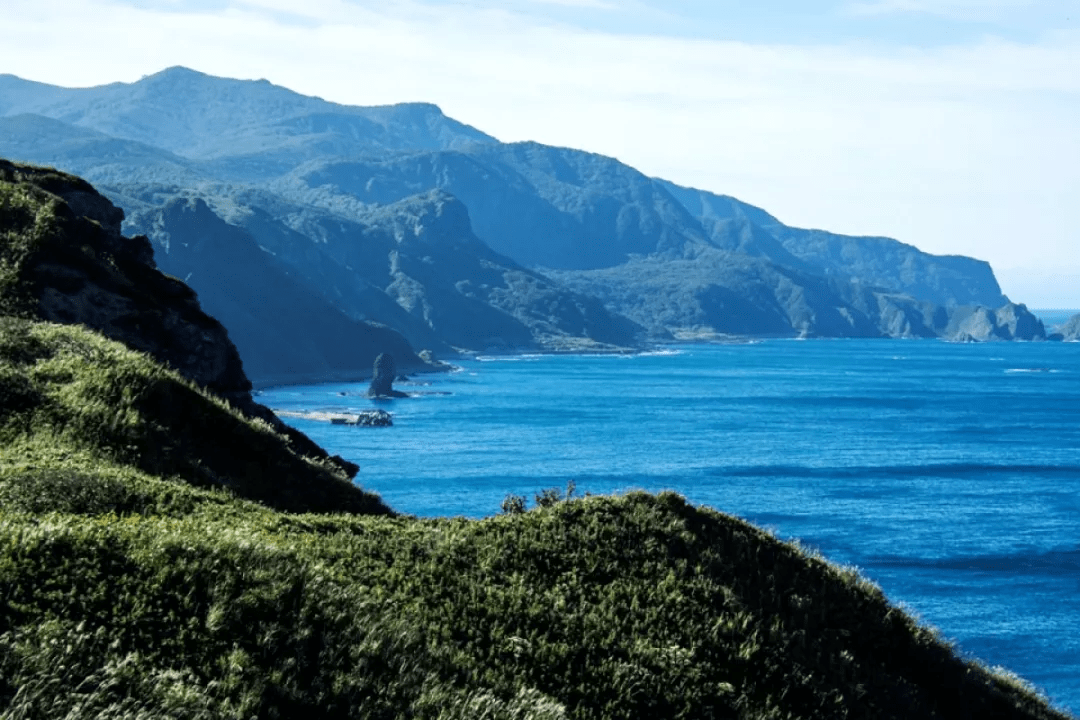 地址:北海道积丹郡积丹町大字神岬角岛大桥山口县角岛大桥在2000年