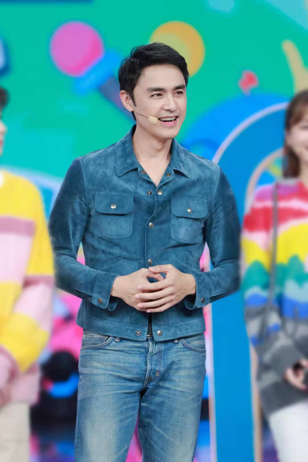 明道惊喜亮相《快乐大本营》 哥哥浪姐同框追光破浪_综艺资讯_大众网