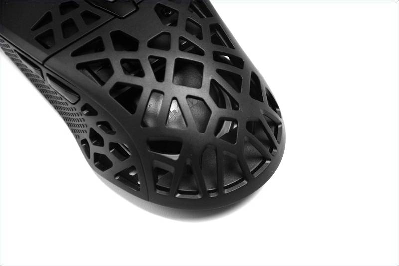 将北京鸟巢元素融入鼠标，这款轻量化设计的洞洞鼠有点不一样