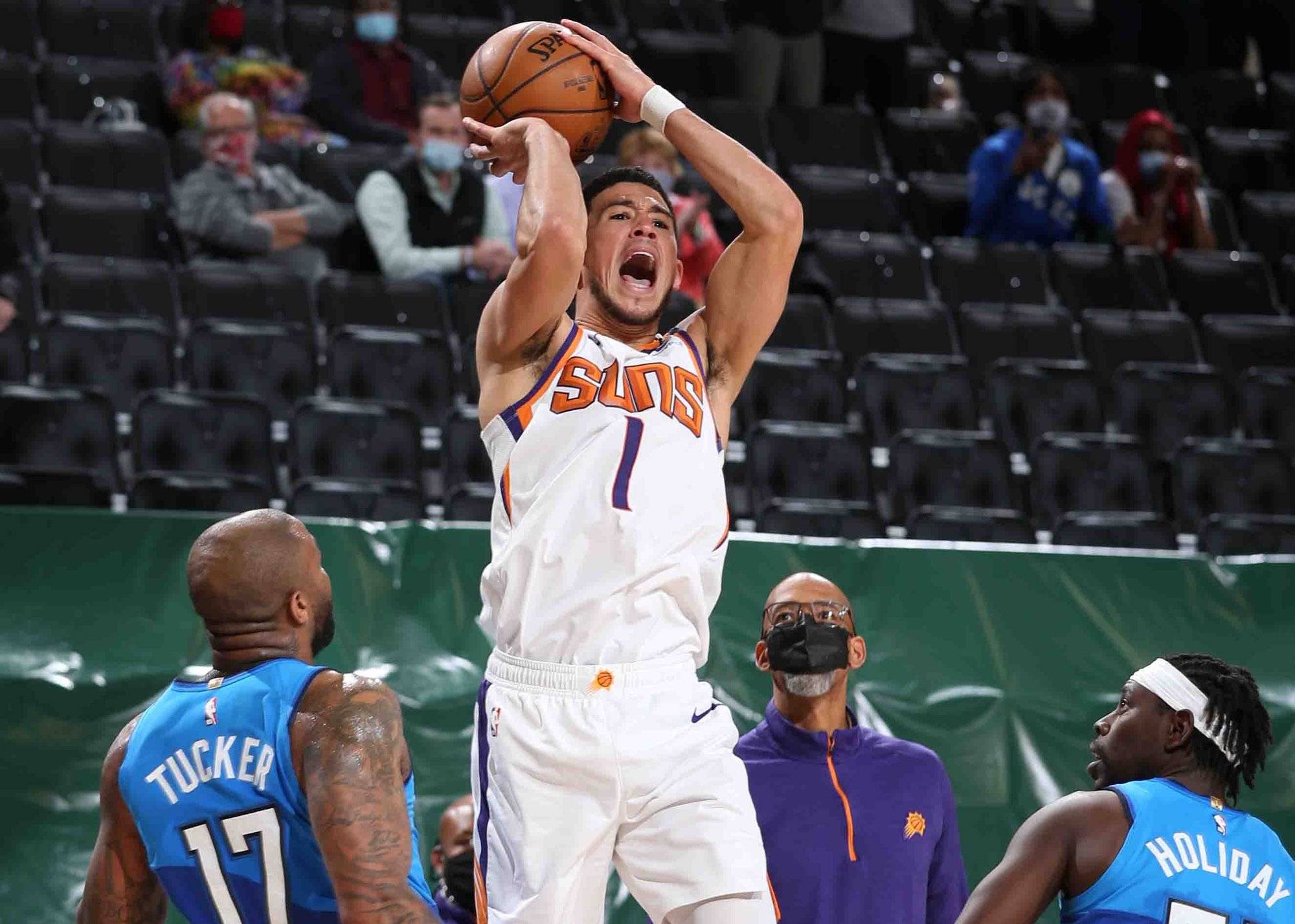 20000分也即将达成,保罗将成历史首人!_布克