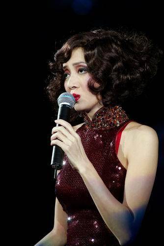 香港的女儿梅艳芳气质出众风情万种国色天香风华绝代东方不败