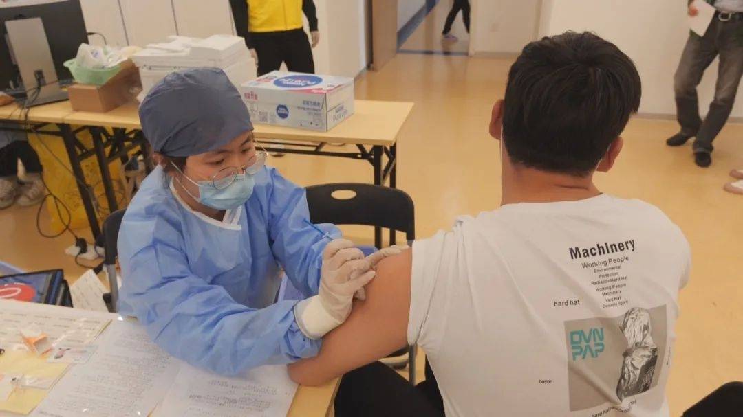 最新！临时疫苗接种点开进上海国际旅游度假区
