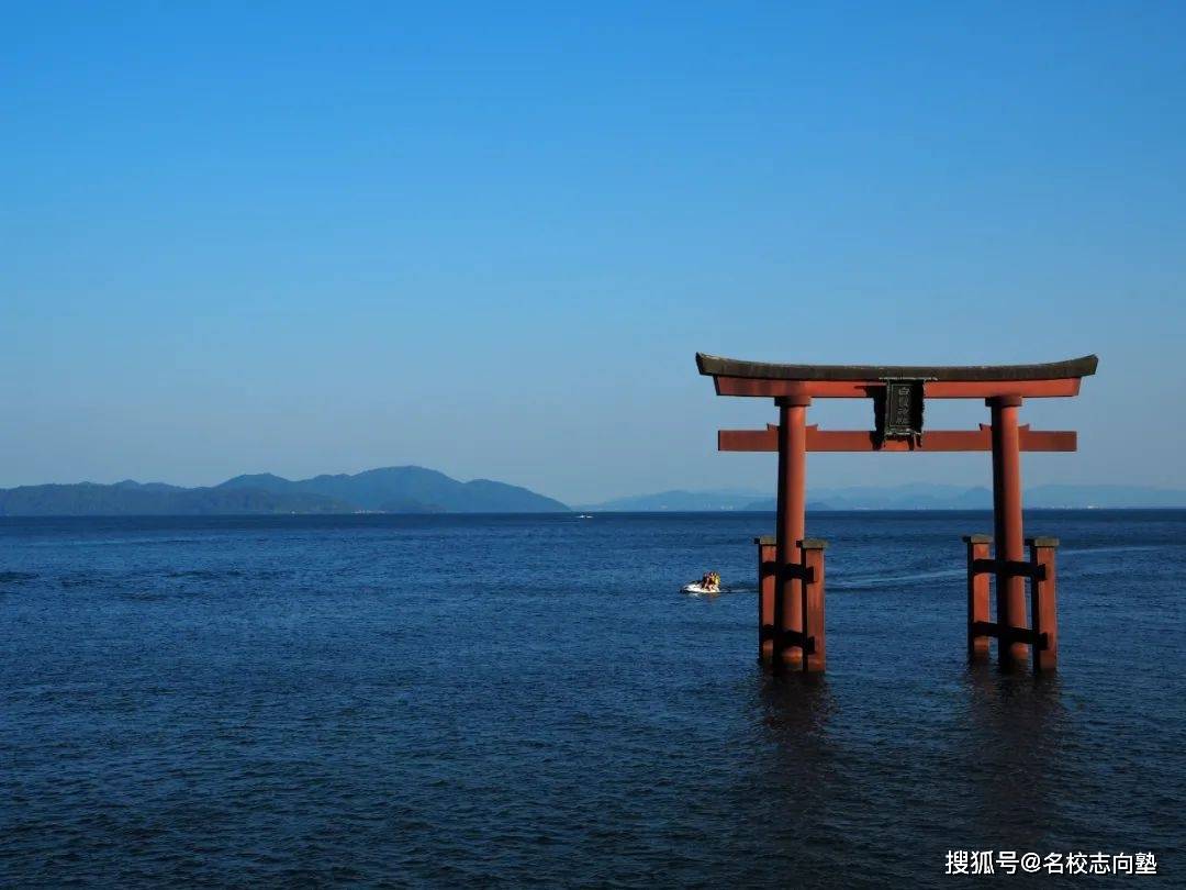 日本 生命之湖 旁的国立大学 滋贺大学 滋贺县