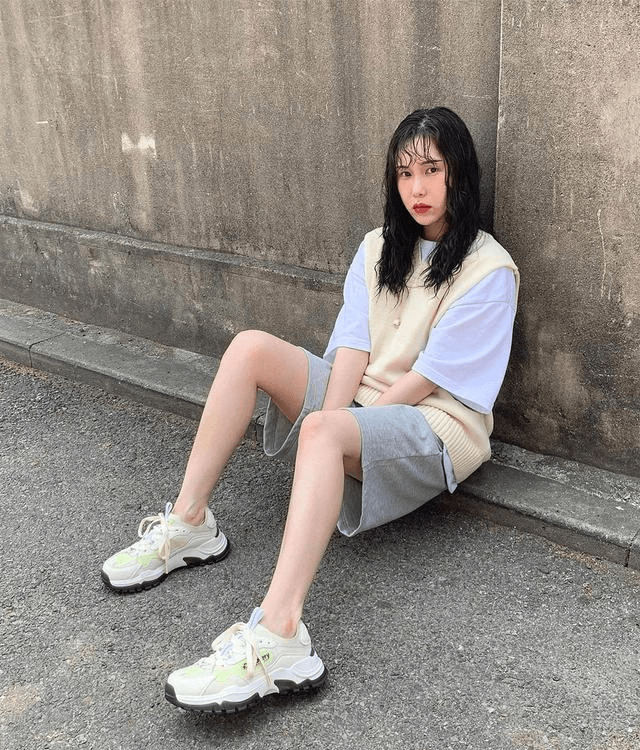 老爹鞋适合什么人穿10个老爹鞋穿搭技巧穿搭好看显腿长