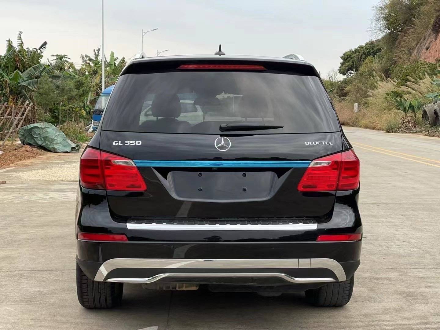 27万的奔驰gl350一箱油跑满一千公里上山下地无所不能