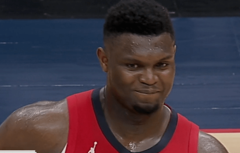 超级青年军6战5败崩盘!状元33分摇头苦笑,中投王疯狂庆祝