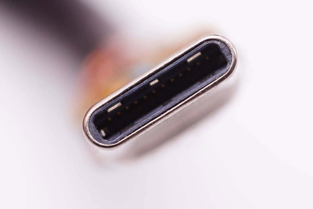 内置|讯光电子0.8米USB4数据线拆解，内置赛普拉斯控制器
