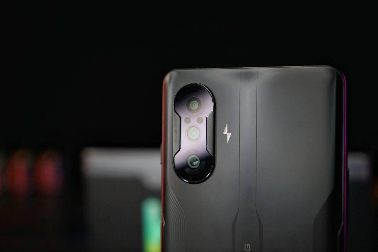 王一博同款redmi k40游戏版首发评测:优缺点全盘点