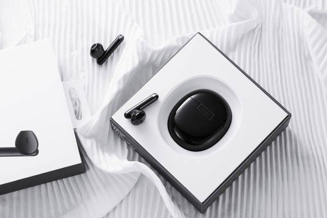 产品|降噪延时全升级，质感秒杀同价产品？OPPO Enco Play开箱