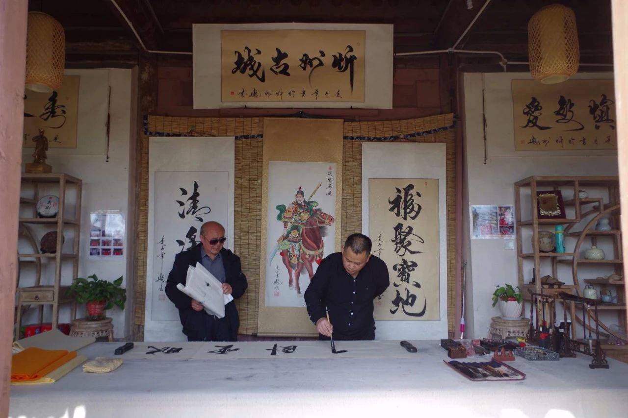 忻州秀容书院举行迎五一"翰墨飘香,茶甜歌美"文化活动
