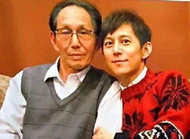 何炅结婚了没有多少岁 58b94258dfee4ad39867c7c902dbe34d.jpeg