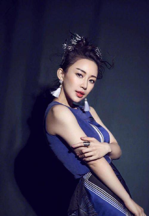 中国最美美女照片图 ca540e33817e468eab81856d5b8a9ad6.jpeg