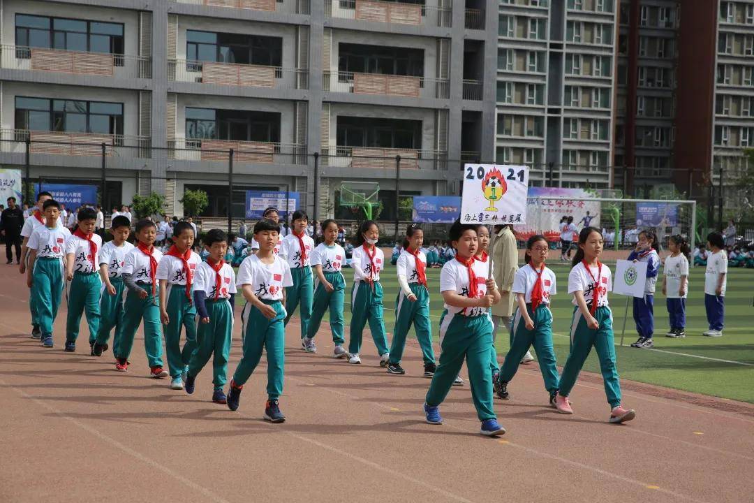 京源学校小学部:阳光足球 筑梦绿茵