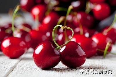 樱桃怎么洗 吃着才放心 果农 用清水冲等于吃虫卵 应该这样做 口感