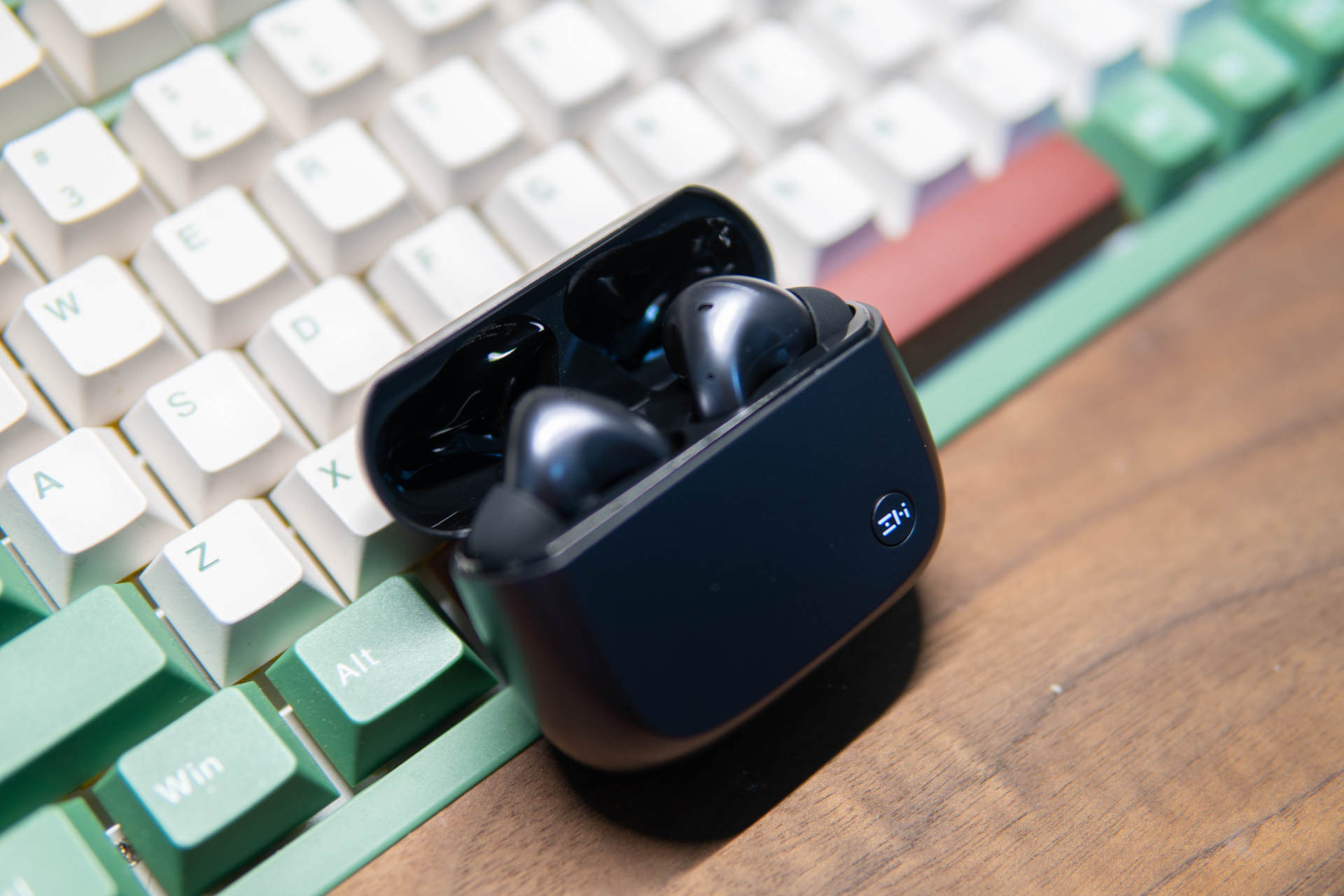 千呼万唤新配色紫米purpodspro降噪耳机曜悦版颜值喜人