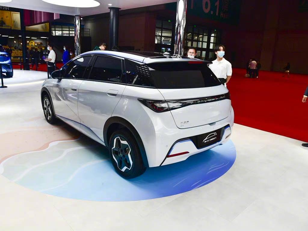 售价或将不低于10万,比亚迪ea1了解下!