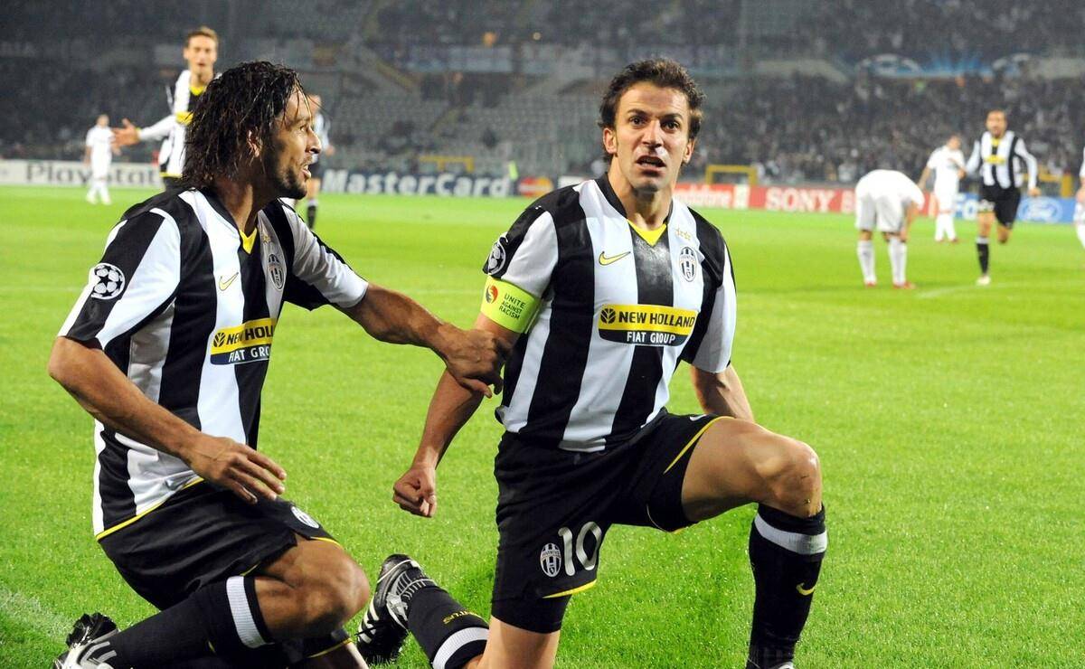 欧冠进球排行榜_欧冠半决赛决赛进球数排名:梅西位列第二8球,C罗是梅西的两倍多