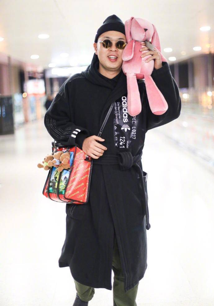 杜海涛对时尚有独特见解穿衣风格自成一家