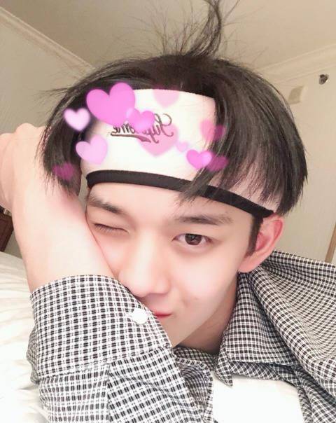 夸人长得好看的彩虹屁 5a95b0167d774819b790a276defcb367.jpeg