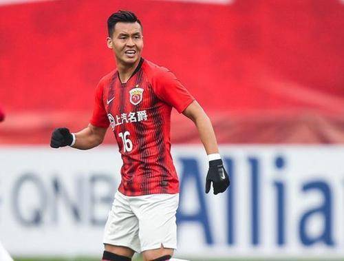 上海德比僵持依旧,穆伊远射世界波巴索戈点球,申花1:1战平海港_双方