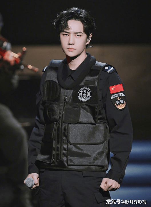 维和防暴队官宣王一博发文杨震报到一博主演身份电影首秀