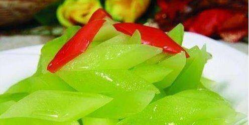 怎么晒莴笋干爽脆不变色 a28497626b33402db0d3219eb82e6724.jpeg