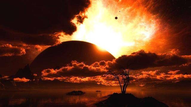 本书字数:117.2万字 连载中一,《从红月开始》 作者:黑山老鬼